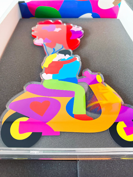 "Kiss in motion", opera Lodola firmata, retro