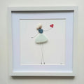 Quadro in vetro di mare donna col cuore rosso, 22x22 cm, opera di Benedicte Jason