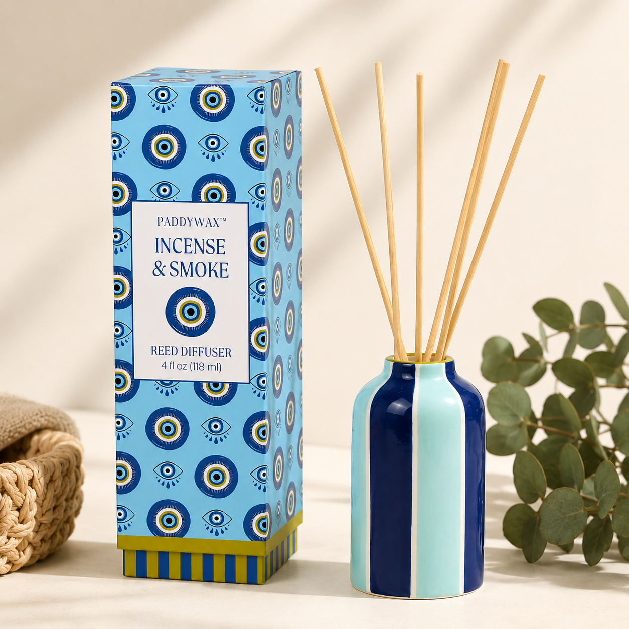 Diffusore per ambiente con bastoncini Paddywax Incense & Smoke, vista laterale