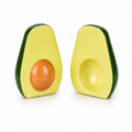 Accessorio da cucina: Set saliera e pepiera avocado in porcellana Balvi