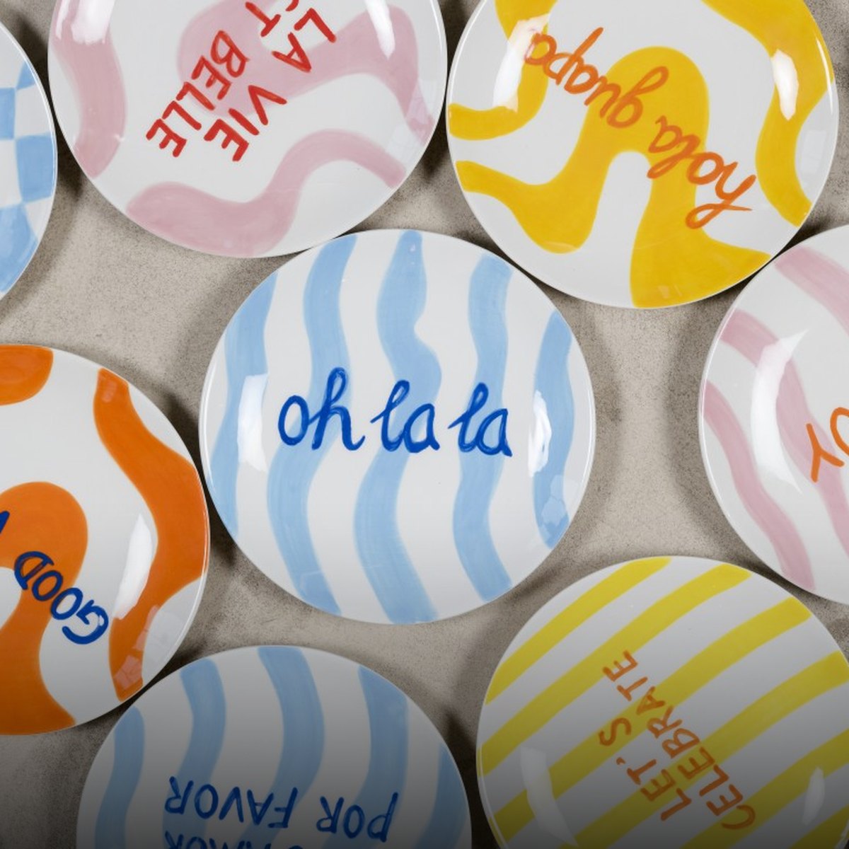 Ceramiche Qué Rico dipinte a mano in ambiente