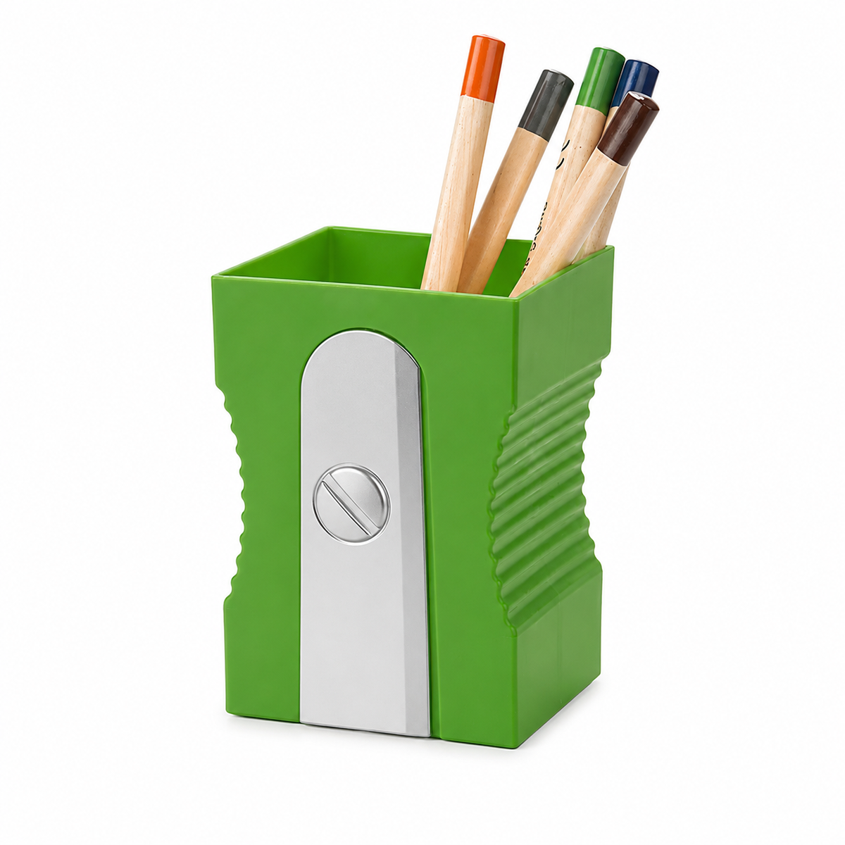 Portapenne Temperamatite Balvi verde, portaoggetti da scrivania a forma di temperamatite, su fondo bianco.